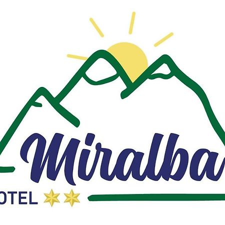 Hotel Miralba Alba de los Cardaños Zewnętrze zdjęcie