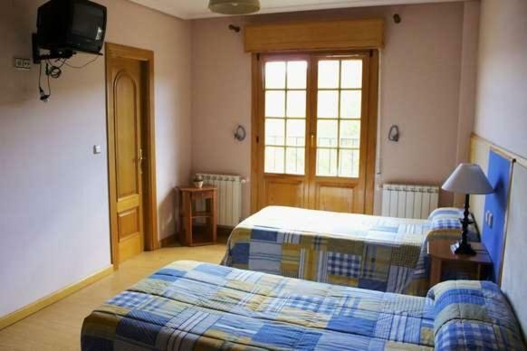 Hotel Miralba Alba de los Cardaños Zewnętrze zdjęcie